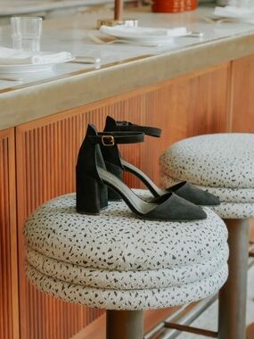 Lulus Ellarose Black Suede Ankle Strap Heels Almond Toe Vegan Block Heel Size 7
